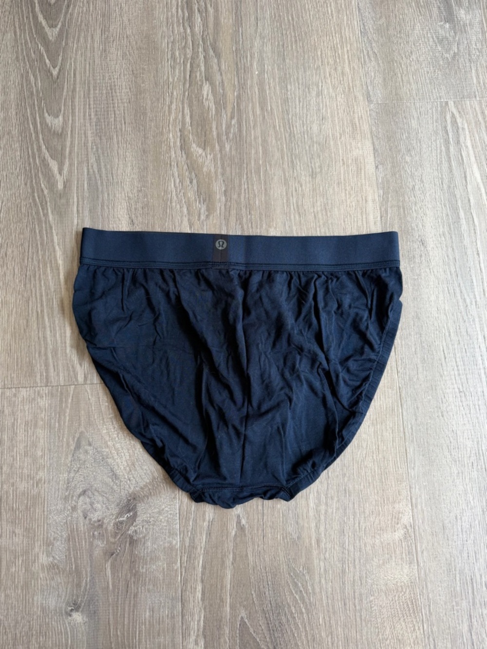 Lululemon Briefs - Picture 2 of 3